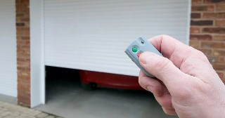 Купить автоматику для рулонных ворот Армавир, цена от 2717 руб.