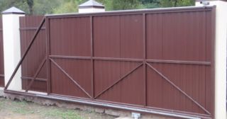 Купить откатные ворота из профнастила Армавир, цена от 1743 руб.